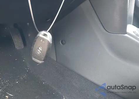 2018 Hyundai Kona Limited из США, поврежденный, VIN KM8K33A59JU079024